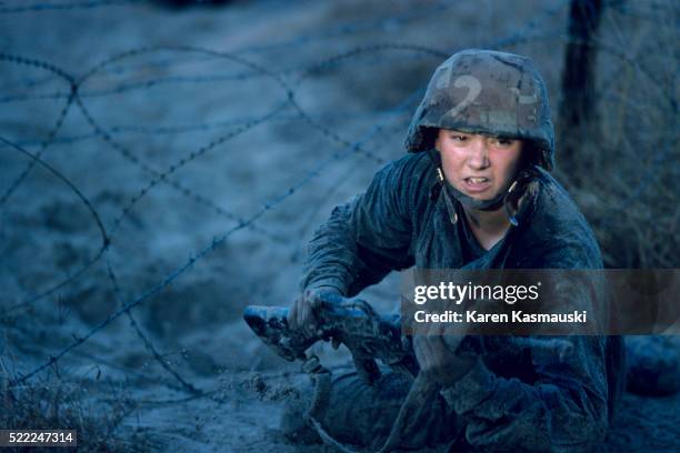 marine recruit in obstacle course - parris island women stock pictures, royalty-free photos & images