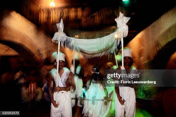 candomble followers performing ritual - floris leeuwenberg stock-fotos und bilder