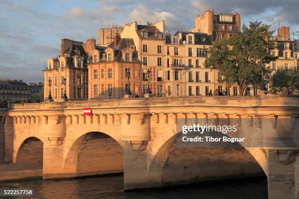paris, pont neuf, bridge, seine river, ile de la citž, - pont neuf stock-fotos und bilder