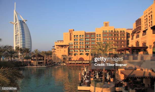united arab emirates, dubai, burj al-arab, madinat jumeirah, - madinat jumeirah hotel stock pictures, royalty-free photos & images