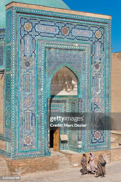 shah-i-zinda necropolis in samarkand - uzbekistan fotografías e imágenes de stock