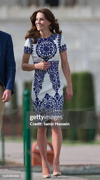 Prince William, Duke of Cambridge and Catherine, Duchess of Cambridge visit the Taj Mahal on April 16, 2016 in Agra, India.