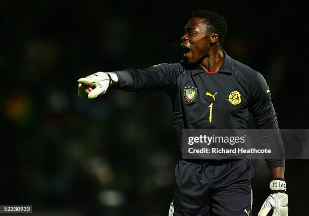 Carlos Kameni of Cameroon in action during the international friendly match between Cameroon and Senegal, held at Stade Dominique Duvauchelle on...