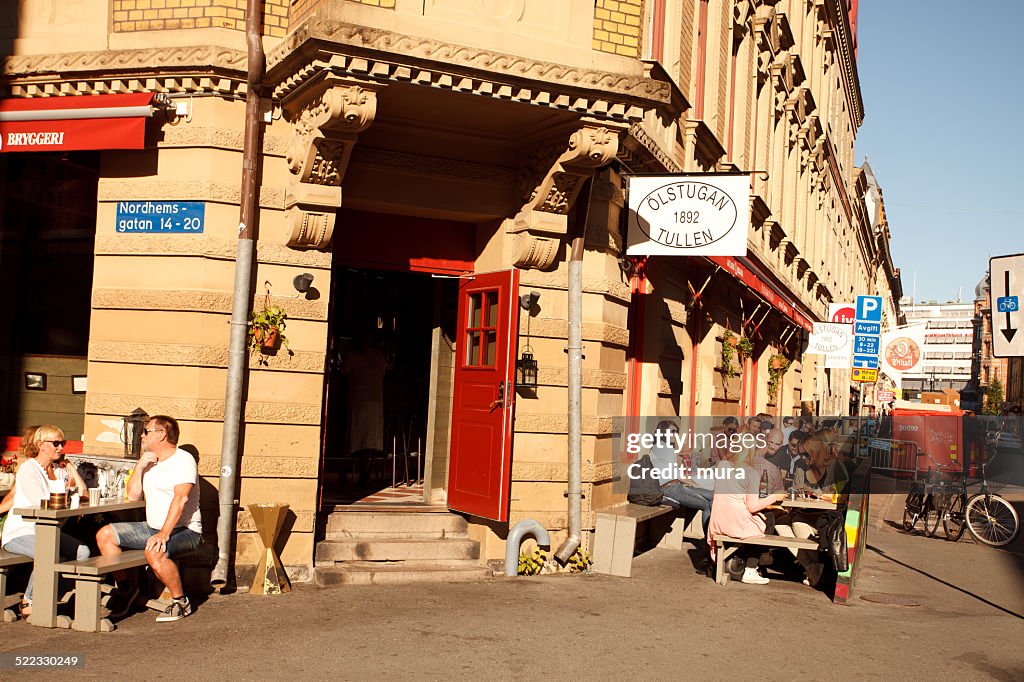 People enjoy the summer in Gothenburg's bar