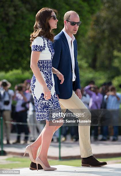 Prince William, Duke of Cambridge and Catherine, Duchess of Cambridge visit the Taj Mahal on April 16, 2016 in Agra, India.