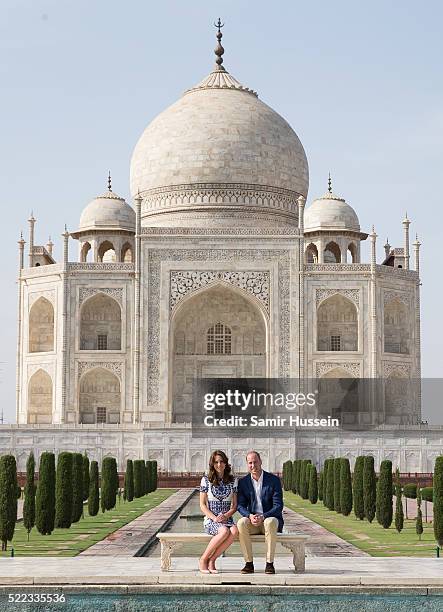 Prince William, Duke of Cambridge and Catherine, Duchess of Cambridge pose in front of the Taj Mahal on April 16, 2016 in Agra, India.