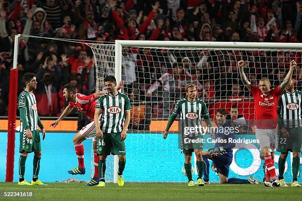 Benfica's defender Jardel Vieira celebrates scoring Benfica's second goal during the match between SL Benfica and Vitoria de Setubal for Portuguese...