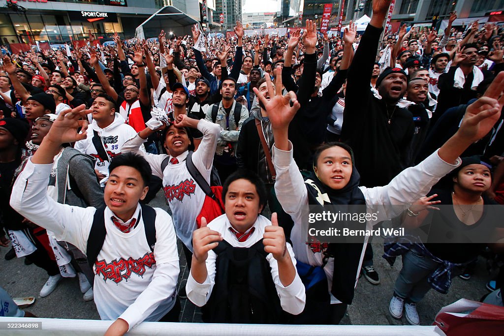 Raptors Fans