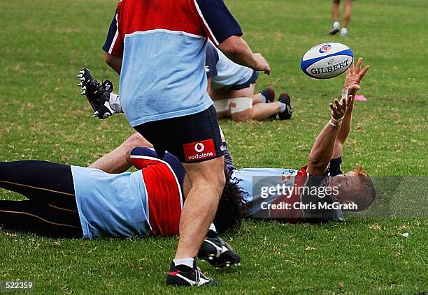 Tim Rapp of the Waratahs in action during the NSW Waratahs training session held at the Sydney Academy of Sport, Sydney, Australia on 14th May 2002....