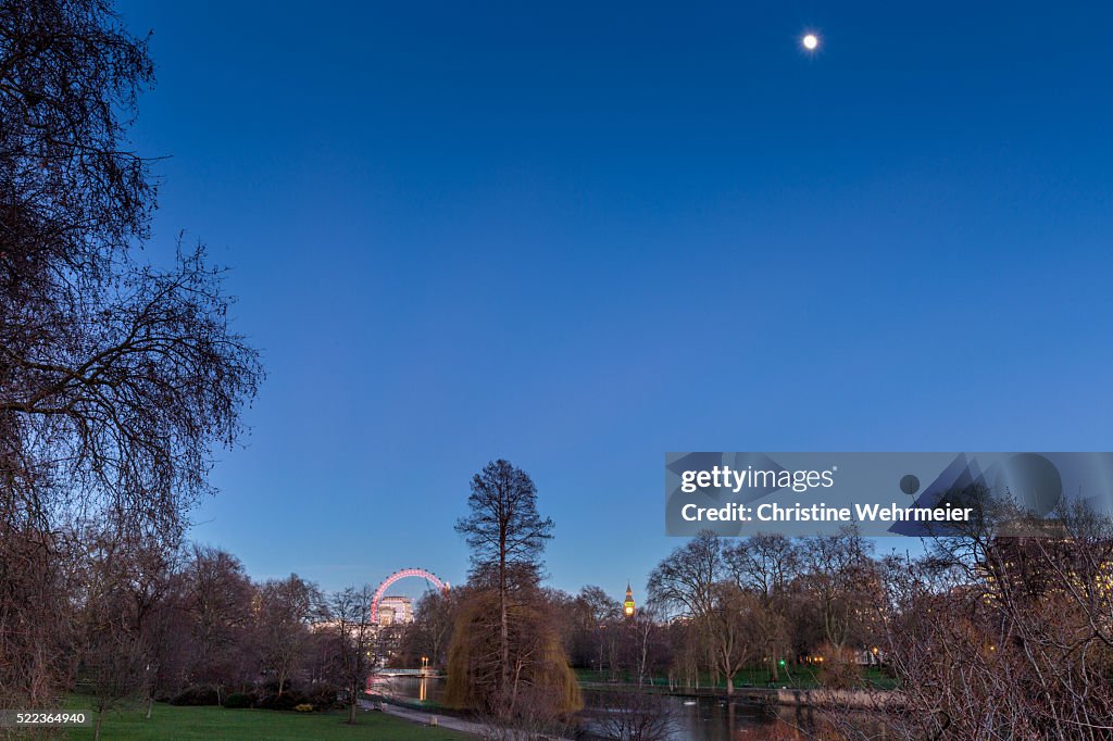 St James Park, London, at dusk