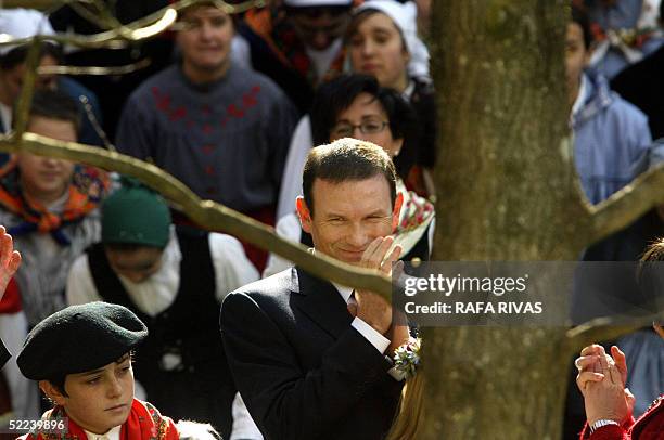 President Basque Tree Of Gernika Photos and Premium High Res Pictures - Getty Images