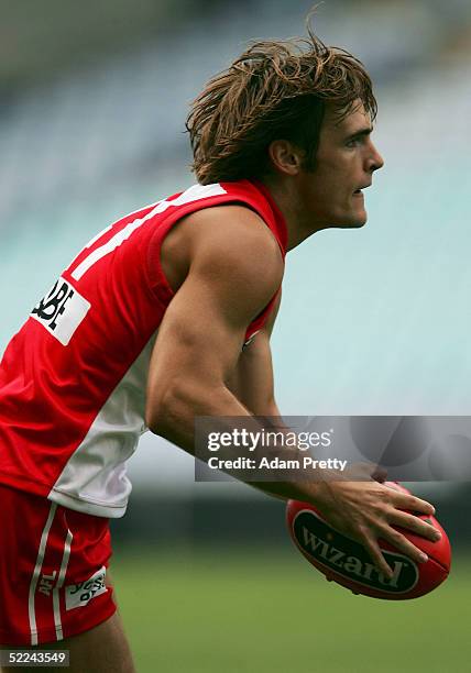 Nick Potter of the Swans in action during the trial AFL match between the Sydney Swans and the Brisbane Lions on February 26, 2005 at Telstra Stadium...