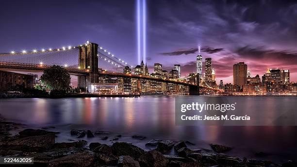"in memorial ii" 09-11 - 911 new york stockfoto's en -beelden