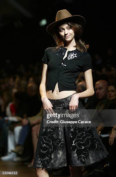 Model walks down the runway at the Philosophy By Alberta Ferretti fashion show as part of Milan Fashion Week Autumn/Winter 2005/6 on February 26,...