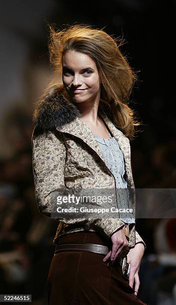 Model walks down the runway at the Philosophy By Alberta Ferretti fashion show as part of Milan Fashion Week Autumn/Winter 2005/6 on February 26,...