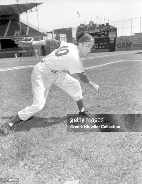 S: Pitcher Roger Craig, of the Brooklyn Dodgers poses for the camera at Ebbets Field in Brooklyn, New York in the 1950's. Craig played for the...