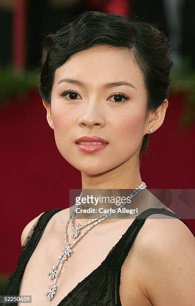 Actress Ziyi Zhang wearing Bvlgari arrives at the 77th Annual Academy Awards at the Kodak Theater on February 27, 2005 in Hollywood, California.