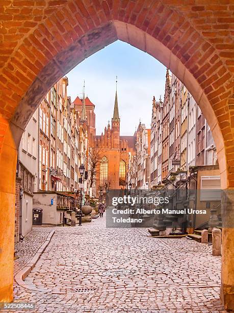 poland, gdansk, mariacka street - gdansk 個照片及圖片檔