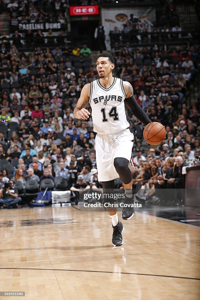 Memphis Grizzlies v San Antonio Spurs - Game Two