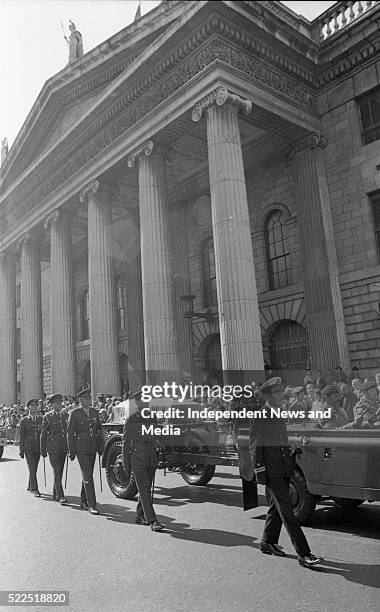 The remains of the late President Eamonn de Valera passeing the GPO on its way from Dublin Castle for the funeral Mass in the Pro-Cathedral and...