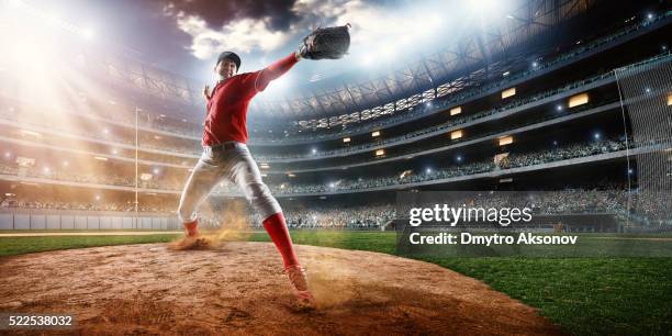 lanceur de baseball au stade - joueur-de-baseball photos et images de collection