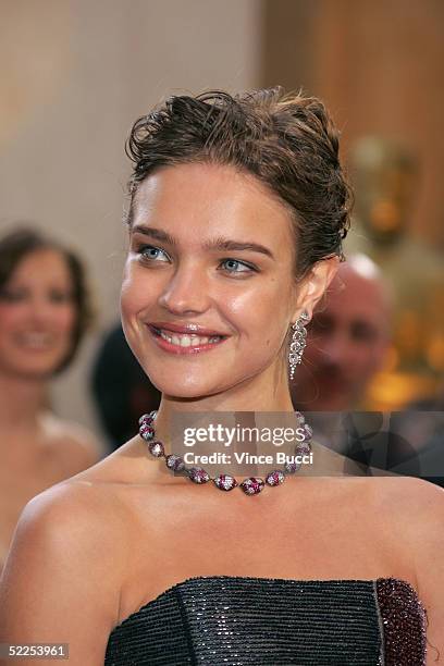 Model Natalia Vodianova arrives the 77th Annual Academy Awards at the Kodak Theater on February 27, 2005 in Hollywood, California.