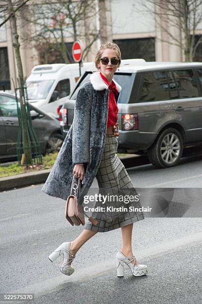 Fashion Blogger Chiara Ferragni wears all Miu Miu on day 9 during Paris Fashion Week Autumn/Winter 2016/17 on March 9, 2016 in Paris, France. Chiara...