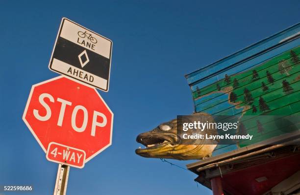 bait shop sign - walleye - fotografias e filmes do acervo