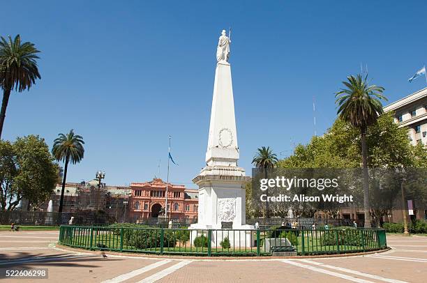 piramide de mayo in plaza de mayo - plaza de mayo stock pictures, royalty-free photos & images
