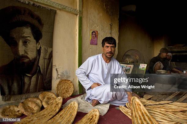 man selling bread - archive 2007 stock pictures, royalty-free photos & images