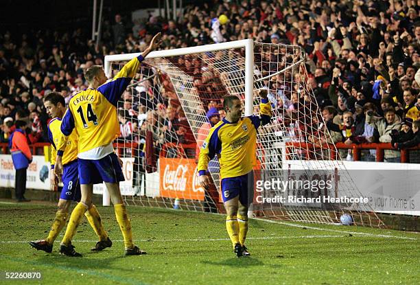 Kevin Phillips of Southampton celebrates scoring the second goal during The FA Cup fifth Round replay match between Brentford and Southampton, held...