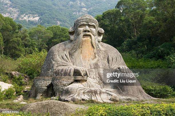 statue of lao tzu in quanzhou - tao stock pictures, royalty-free photos & images