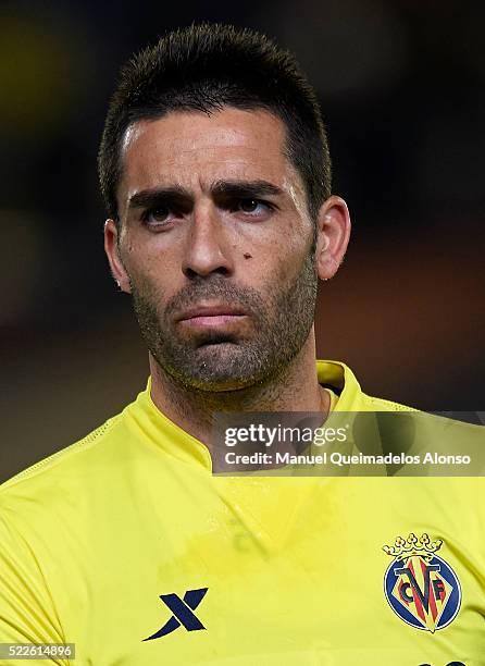 Bruno Soriano of Villarreal looks on prior to the UEFA Europa League Quarter Final first leg match between Villarreal CF and Sparta Prague at El...