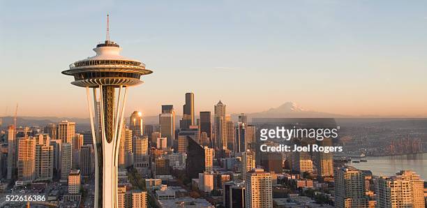 seattle skyline and space needle - seattle stock pictures, royalty-free photos & images
