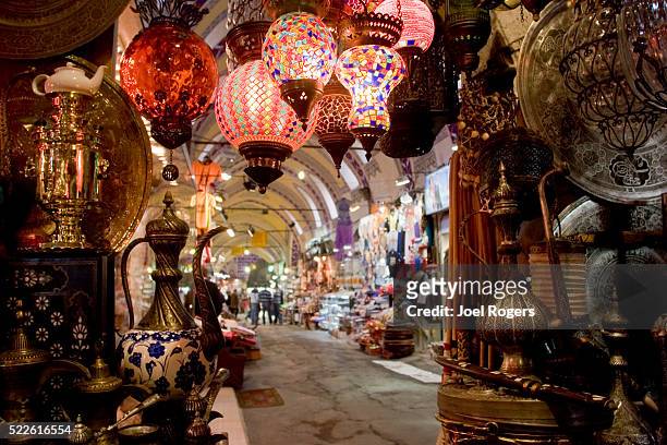 grand bazaar in istanbul - bazaar market stock-fotos und bilder