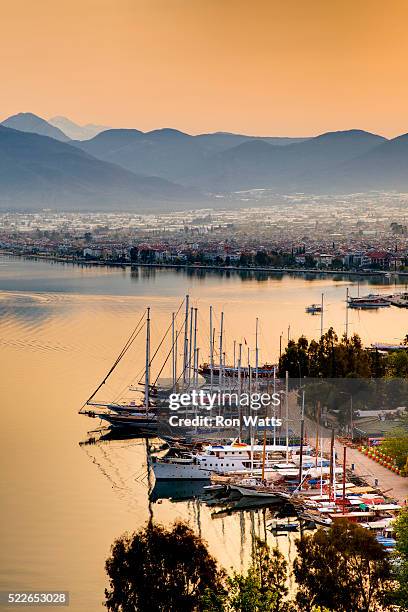 harbor at fethiye in turkey - fethiye imagens e fotografias de stock