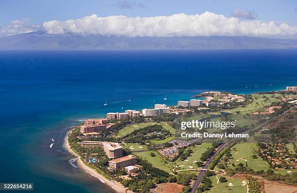 beach resorts on maui - lahaina 個照片及圖片檔