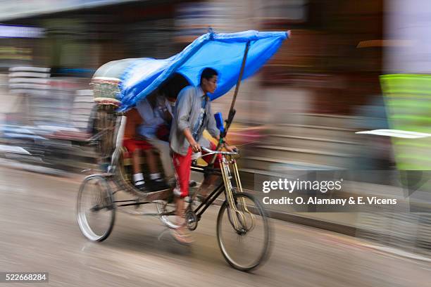 Imdad Rickshaw 163 E Rickshaw Drivers Stock Photos, High-Res Pictures, and Images ...