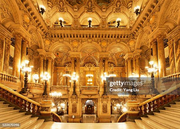 marble staircases in paris opera house - opernhaus palais garnier stock-fotos und bilder