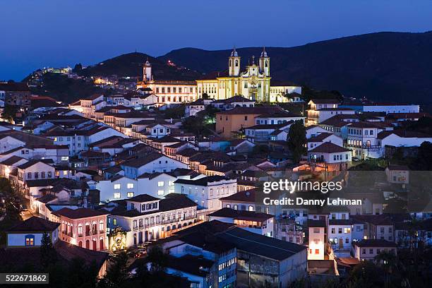 evening light on brazil's historical city of ouro preto - bundesstaat minas gerais stock-fotos und bilder