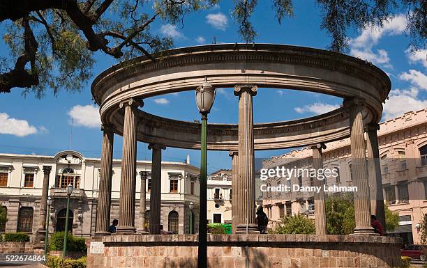 parque centro america in quetzaltenango - quetzaltenango guatemala stock pictures, royalty-free photos & images