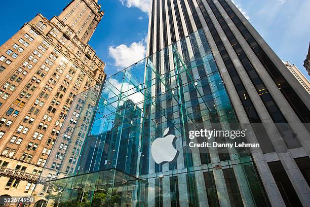 apple store on fifth avenue, new york - apple store new york stock pictures, royalty-free photos & images