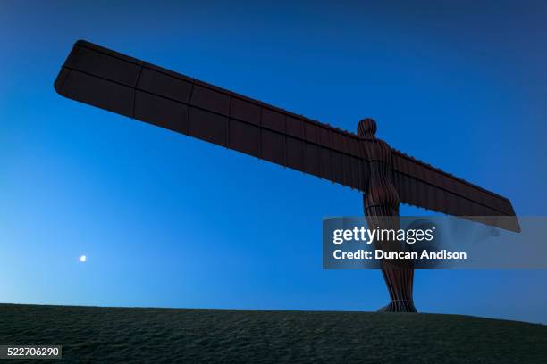 angel of the north - angel north newcastle stockfoto's en -beelden