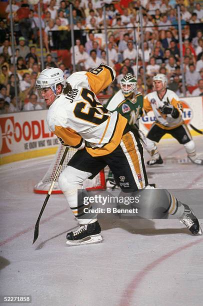 Czech hockey player Jaromir Jagr of the Pittsburgh Penguins hustles after the puck during the Stanley Cup finals against the Minnesota North Stars at...