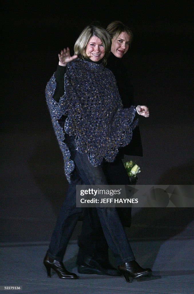 Martha Stewart (L) walks with her daught