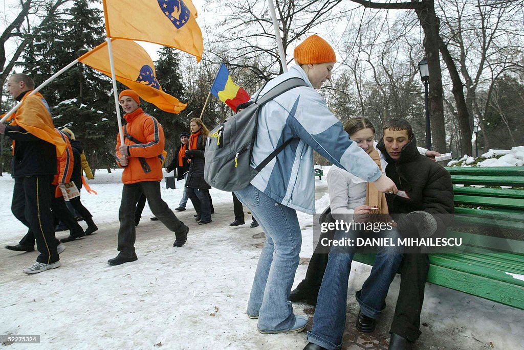 A youth supporter of opposition Popular