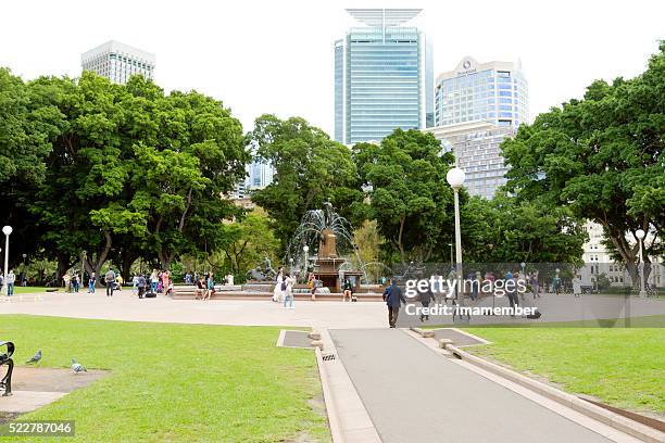 sunny day in the park with people, tourist and sightseers - archibald fountain stock pictures, royalty-free photos & images