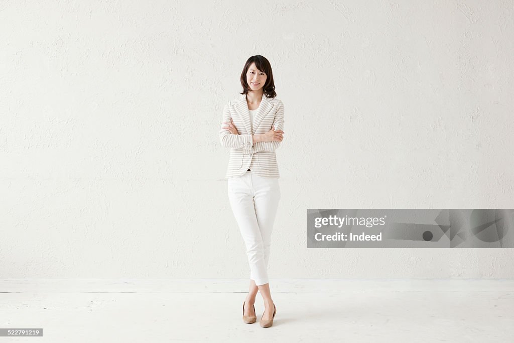 A woman who makes a pose