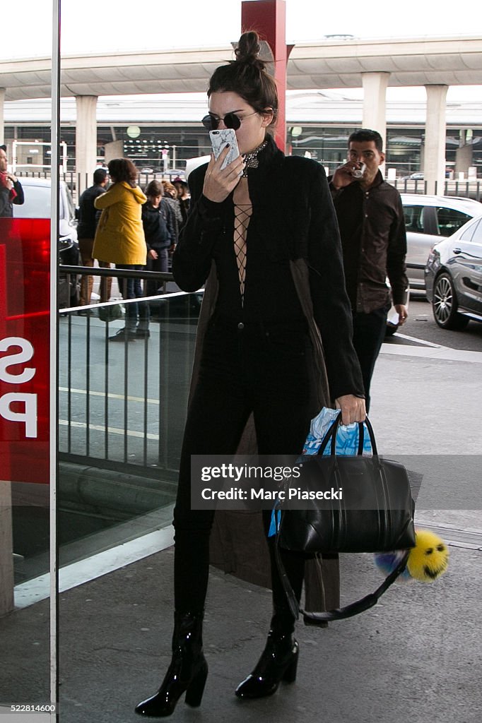 Kendall Jenner Sighting at Charles-de-Gaulle Airport