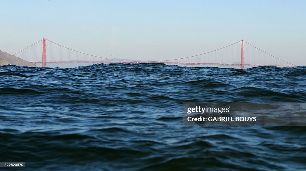 US-TOURISM-SAN FRANCISCO-GOLDEN GATE BRIDGE